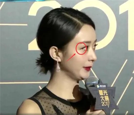 为什么赵丽颖会冻到流泪？