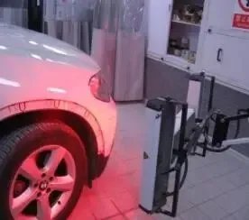 汽车保险杠的硬塑修复方法教程（图解）