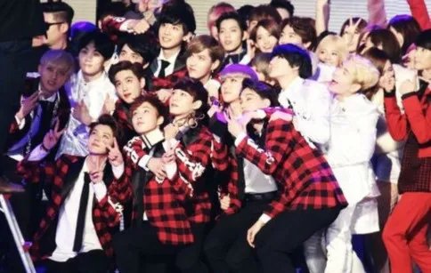 2013首尔歌谣大赏落幕 SM成首尔歌谣大赏最大赢家