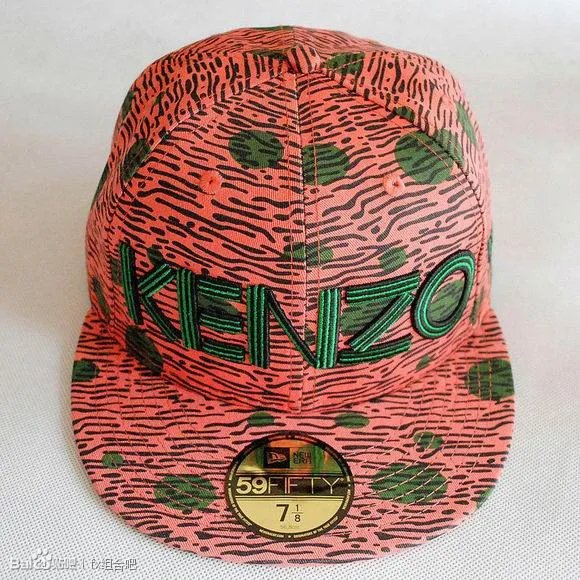 Fx崔雪莉在Amazing f(x)中钓虾时带的帽子哪里有卖？是什么牌子的？