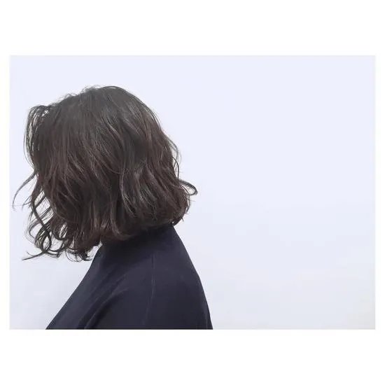 有哪些好看的短发发型？