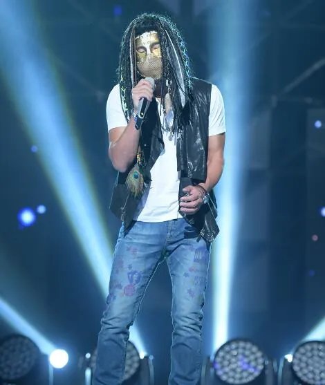 流浪者沙宝亮野子惊艳四座 精湛唱功为歌曲赋予新生