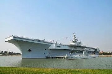 东方绿洲有什么好玩的项目?