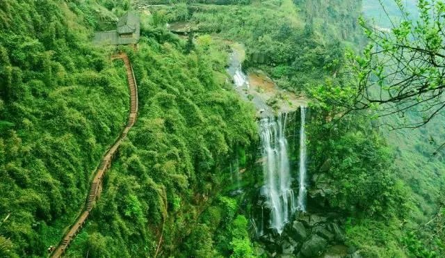 重庆出发3天自驾游攻略求推荐？