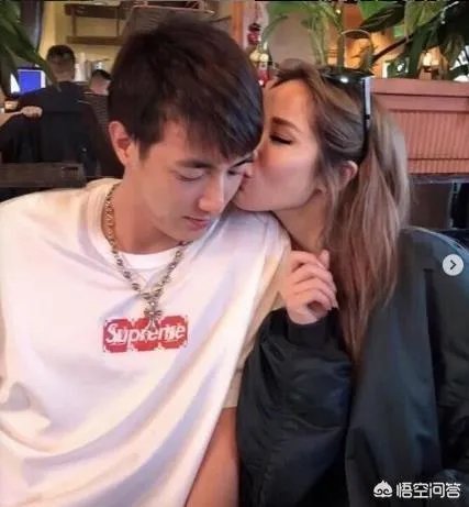 萧亚轩方回应恋情，具体怎么回事？