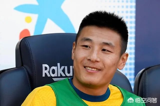 本轮西甲联赛武磊在替补席坐了九十分钟而无法登场,问这枯坐期间他在想什么呢?