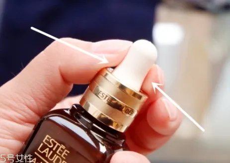 雅诗兰黛精华和眼霜怎么用？其实是有先后顺序的