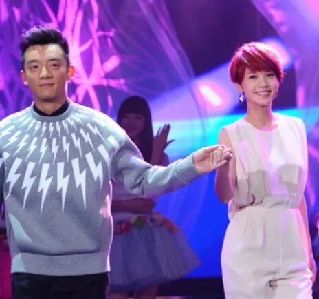 快乐大本营舒畅作文曝光 宣传新剧《一见不钟情》