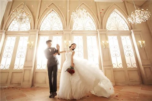 国外婚纱摄影品牌有哪些 国外拍婚纱的地点盘点