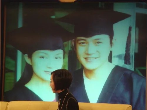 鲁豫有约陆毅和鲍蕾回忆往事 夫妻成名之路竟如此坎坷