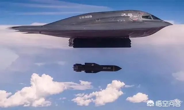 美研制巨型钻地弹能钻多深