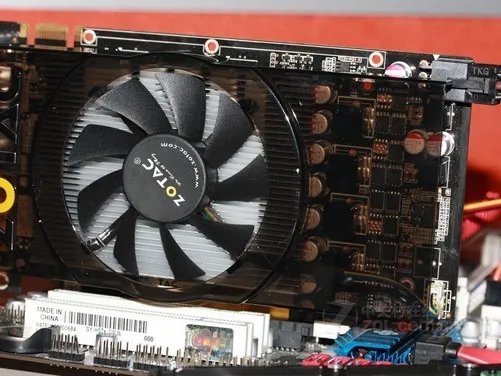 再送就不要钱了 索泰GTX550Ti赠699大礼
