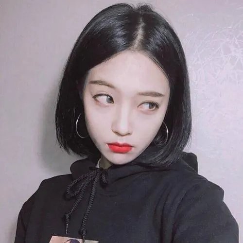 有哪些好看的短发发型？