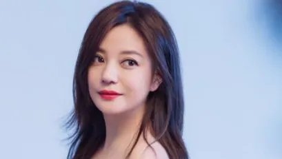 赵薇感情出现危机，被曝和绯闻男友一起回家过夜，她真的离婚了吗？