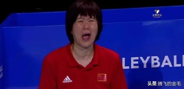 郎平急疯了，送“要哭了”罕见表情包！朱婷掩盖了女排多少问题？