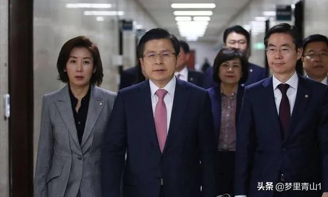 文在寅提议案取消总统特赦权，自由韩国党为何表示反对？