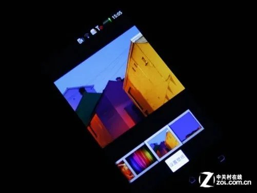 4.0吋IPS屏多角度测试 酷派8180屏幕赏析