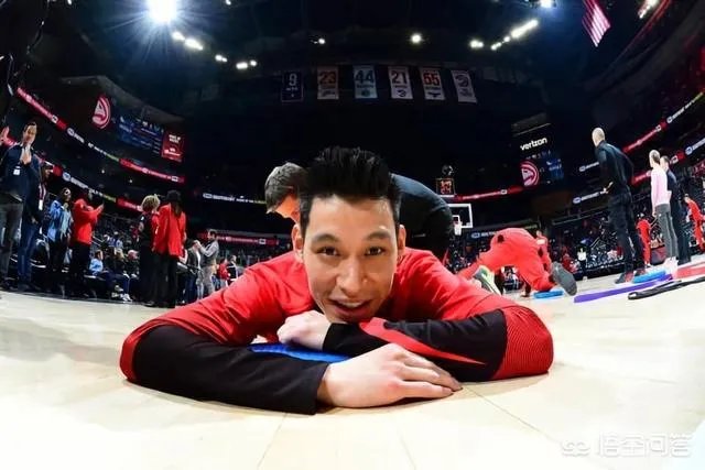 woj报道，林书豪被老鹰买断后将加盟猛龙，实力大增。你怎么看？