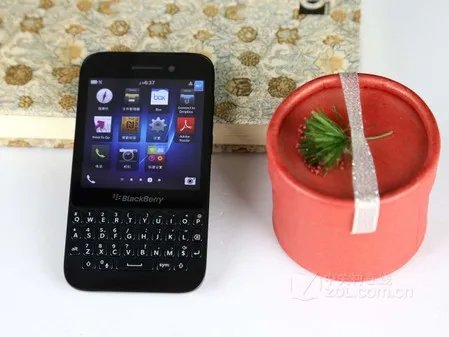 备用机首选 黑莓Q5全键盘手机特价520元