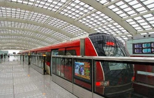 北京机场快轨运营时间