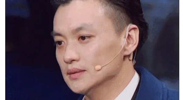 朱丹因为在节目中说自己和周一围的感情的事被网友围攻,为什么作为老公的周一围没有做出回应呢?