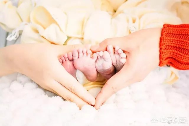 这些当红明星家的双胞胎，你认为谁家的最可爱？