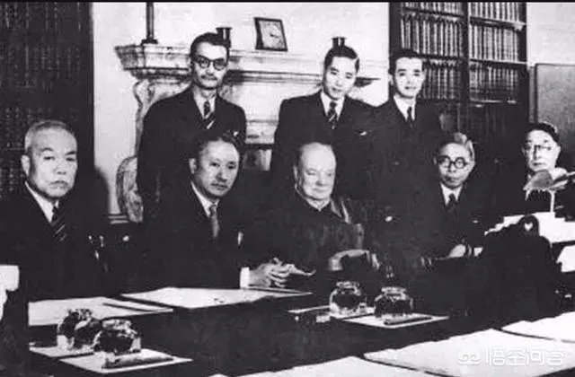 如何看待特朗普人到了巴黎却拒绝出席巴黎国际和平论坛？