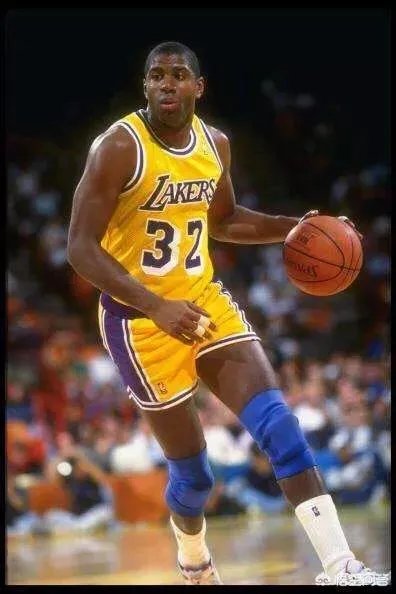 请问NBA里面三双排行榜，老詹现在排第几？