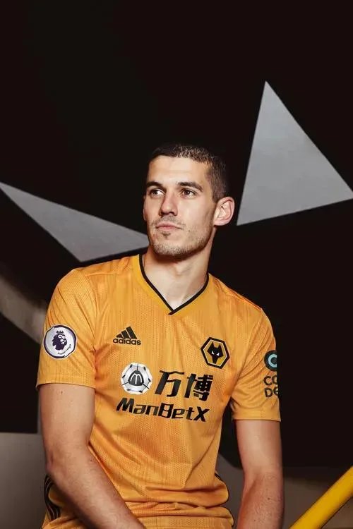 英超球衣有中文品牌赞助的吗？