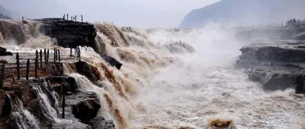 什么是壶口瀑布桃花汛