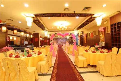 花海阁主题婚礼酒店价格 婚宴酒店预订技巧