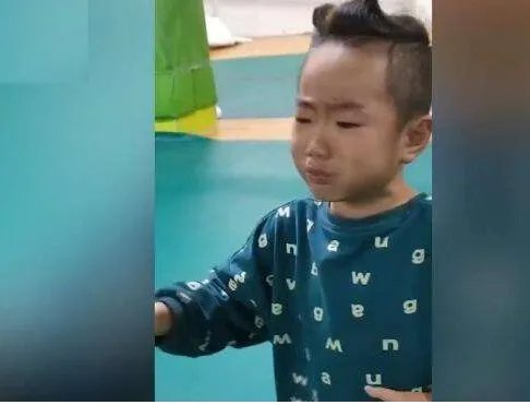 如何评价“萌娃唱豫剧太入戏将自己唱哭”这一事？