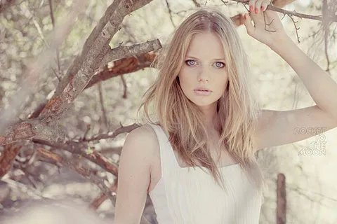 桌面壁纸，欧美风的。要的简单点的，不要非主流的！！！