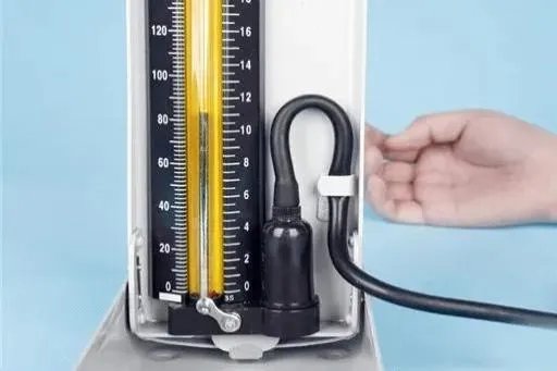 手动量血压计的使用方法图解