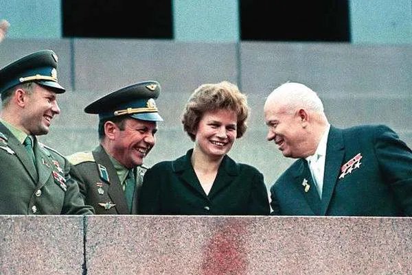 赫鲁晓夫在中苏边境陈兵百万，为何还是不敢进攻中国？