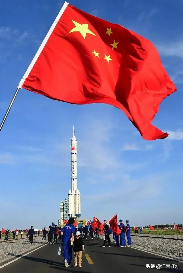 神舟十二号载人飞船的宇航员什么时候返回地球？