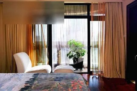 琼瑶心中儒雅乾隆 曝光邱心志大气豪宅