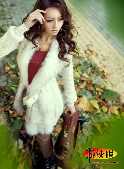 混血嫩模扮春丽一夜爆红 玩COS变成名捷径