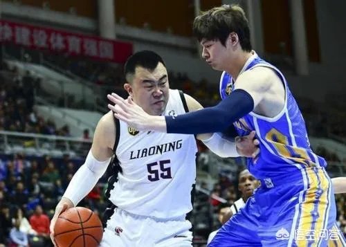 韩德君和王哲林，谁才是目前CBA第一中锋？