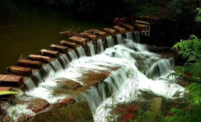 重庆出发3天自驾游攻略求推荐？