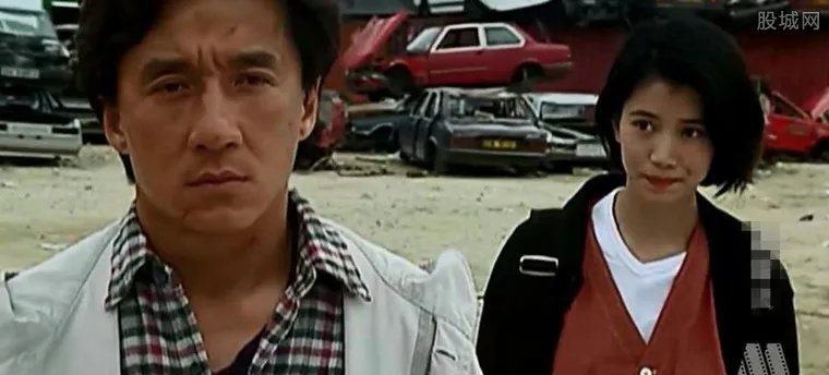 成龙为何恨袁咏仪 成龙与袁咏仪不和原因曝光