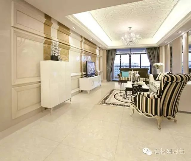 优雅的大理石——奥特曼