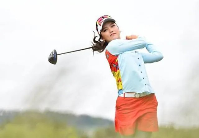 如何看待日本出生成长，却坚称自己中国人的石昱婷？