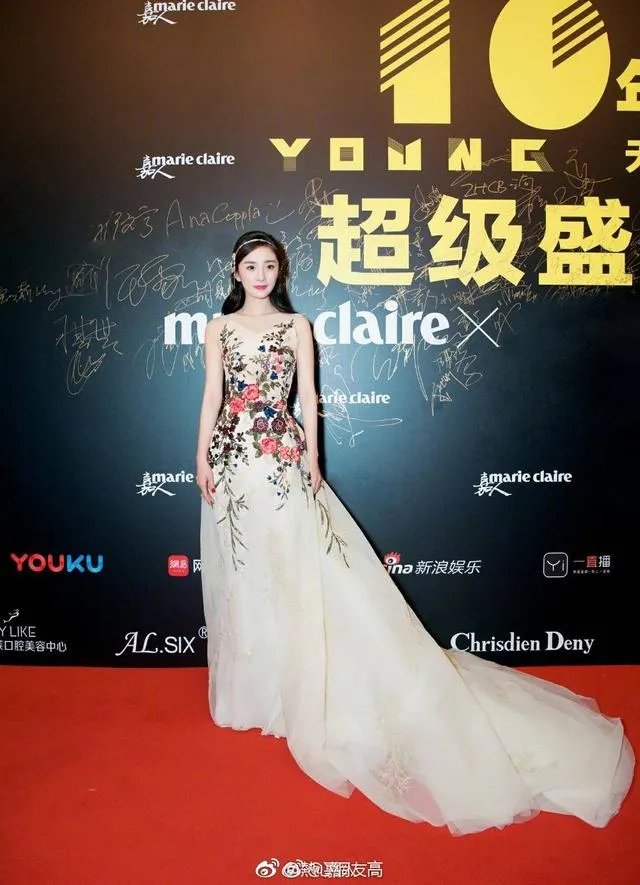 唐嫣杨颖等众女星比美