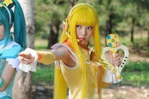 《巴拉拉小魔仙》是我们童年的记忆，里面的演员现在都怎么样了？