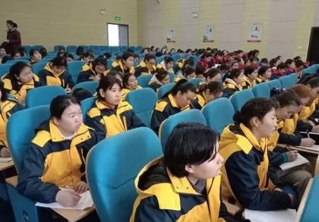 2019年区内初中班考试成绩查询