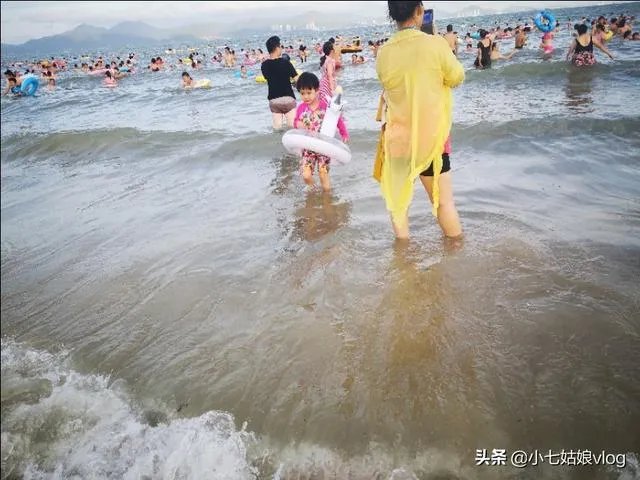 想去惠州看海,哪里海边比较好,附近的酒店性价比怎么样?