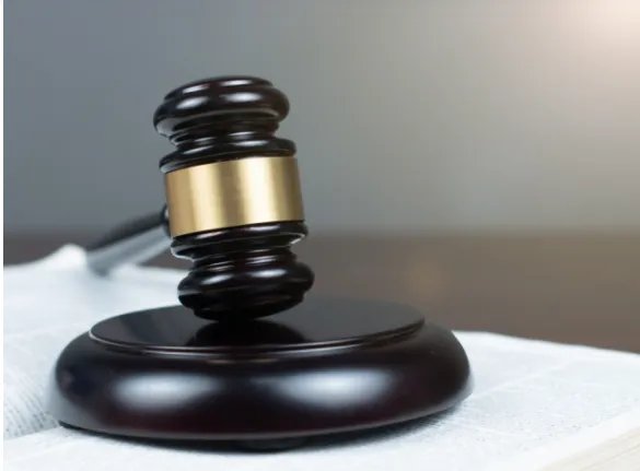 重庆男子和朋友喝酒后坠楼身亡，家属起诉同饮者获赔17万，这是为何？