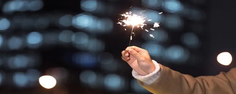 适合跨年零点发的句子 跨年夜怎么发朋友圈