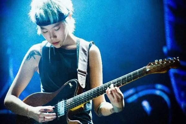 实力据说都已经超越母亲王菲的窦靖童，出道至今她有哪些堪称经典的歌曲？